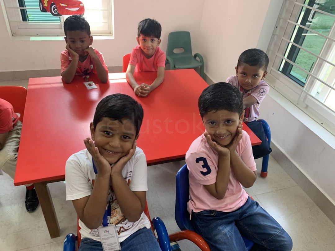  LILY The School For Toddlers