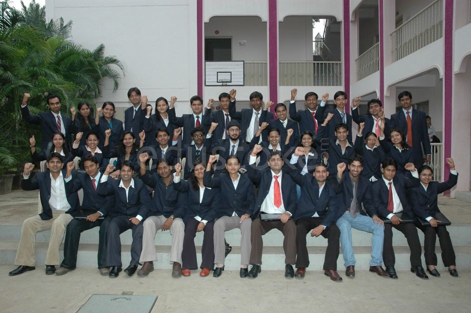  BET PU College