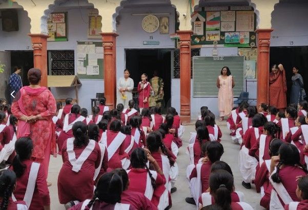  LALITA PRASAD ARYA GIRLS SENIOR SECONDARY SCHOOL