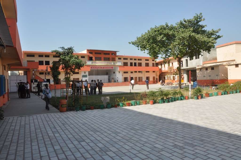  K K PUBLIC SCHOOL