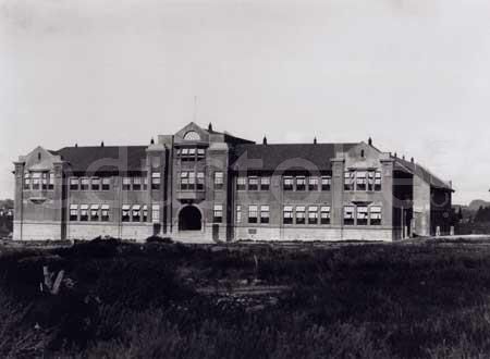 GYAN BHARTHI HOCHSCHULE