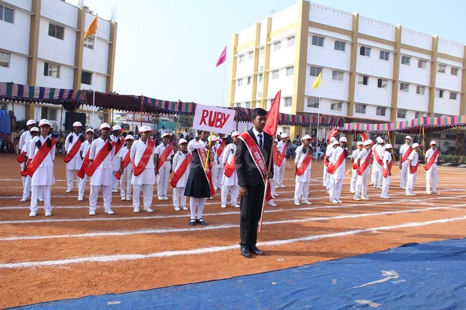 Шри школа. Gandhi Memorial International School. Lalaji фото. SRIS School Biskek.