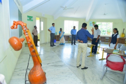 ಶಾಲೆಯ ಗ್ಯಾಲಿ ಚಿತ್ರ