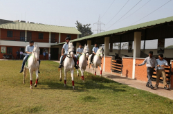 ಶಾಲೆಯ ಗ್ಯಾಲಿ ಚಿತ್ರ