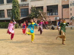 ಶಾಲೆಯ ಗ್ಯಾಲಿ ಚಿತ್ರ