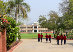 ಶಾಲೆಯ ಗ್ಯಾಲಿ ಚಿತ್ರ