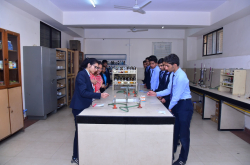 Bharati Vidyapeeth English Medium School Galley Image 4