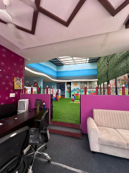 V KIDS Galley Image 4