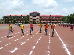 Shri Mahaveer Residential English Medium School, Raibag, boarding school in Belgaum