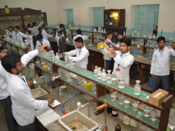 CBSE Schools in Indore, Shri Cloth Market Vaishnav Higher Secondary School, Shri Vaishnav Vidhya Parisar, 177, South Raj Mohalla, South Raj Mohalla, Indore