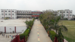 D K PUBLIC SCHOOL Gallery Image 2
