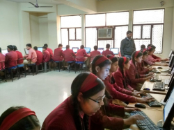 SRI RAM INTERNATIONAL SCHOOL Gallery Image 3