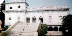 Schools in Lanka, Varanasi, DAV Public School, Durga Mandir Road, near 36 Battalion, PAC, Chandoli, Ramnagar, Ramnagar, Varanasi