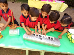 పాఠశాల గాలీ చిత్రం