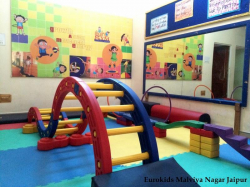 Eurokids Elite Galley Image 2