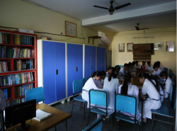 H D Senior Secondary Public School Galley Image 3