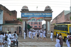 Schools in Varanasi, Divine Sainik School,  DLW Road, Lahartara Boulia, Manduwadih, Shivdaspur, Shivdaspur, Varanasi