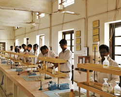सेंट कोलंबस स्कूल गैली छवि 4