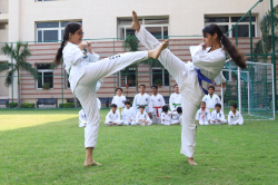 ಶಾಲೆಯ ಗ್ಯಾಲಿ ಚಿತ್ರ