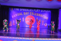 SPARKLES KINDERGARTEN Galley Image 3