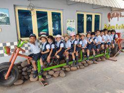 The Creek Planet School - Mercury Campus Galley Image 4