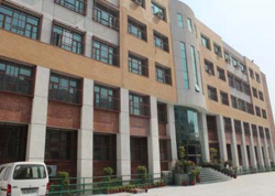 Schools in Mayur Vihar Phase 1, Delhi, Amity International School, Mayur Vihar Phase 1, Chilla Sarda Bangar Village,Mayur Vihar Phase 1, Delhi
