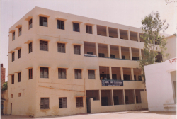 Best PU Junior Colleges in Kachiguda, Hyderabad, Agarwal Junior College For Boys, House No. 21-1-725,Patel Market, Char Kaman, Rikab Gunj,Ghansi Bazaar, Hyderabad
