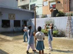 ಶಾಲೆಯ ಗ್ಯಾಲಿ ಚಿತ್ರ