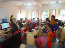 Sri Hombegowda PU College Gallery Image 4