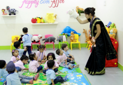 BLOSSOM TREE PRE SCHOOL East Guru Angad Nagar Galley Image 4