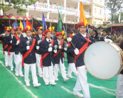 పాఠశాల గాలీ చిత్రం