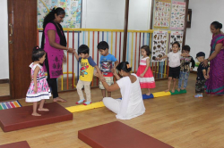 Bumble B Play School Galley Image 3