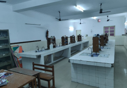 MID FIELDS SECONDARY SCHOOL Galley Image 2