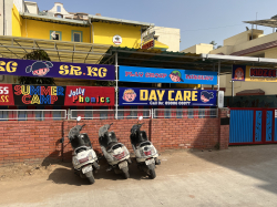 KIDZEE BODAKDEV AND MOON STARS DAYCARE Galley Image 2