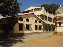 COLONEL HILL ENGLISH SCHOOL Galley Image 2