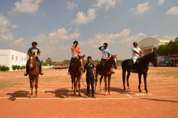 ಶಾಲೆಯ ಗ್ಯಾಲಿ ಚಿತ್ರ