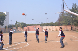 ಶಾಲೆಯ ಗ್ಯಾಲಿ ಚಿತ್ರ