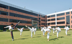 학교 갤리선 이미지