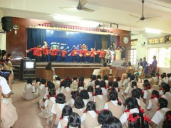 Divine Child High School & Junior College Galley Image 4