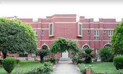 PRESENTATION CONVENT SENIOR SECONDARY SCHOOL, Shyama Prasad Mukherji Marg, Between Red Fort & Old Delhi Railway Station, Baba More Sarai,Old Delhi, Delhi