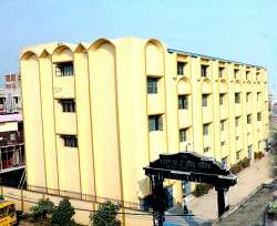 Schools in Anandpur, Patna, Dr. Dukhan Ram DAV Public School, Gola Road Danapur, Chanakya Puri,Danapur Nizamat, Patna