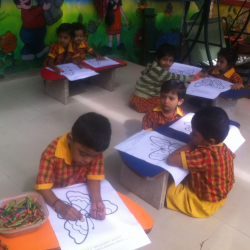 FLORET NURSERYSCHOOL AND DAYCARE CENTRE Galley Image 3