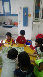 HELLO KIDS KINDERLAND Galley Image 2