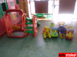 HELLO KIDS Galley Image 4