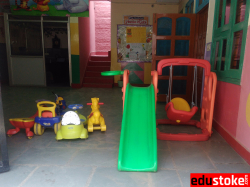 HELLO KIDS Galley Image 4
