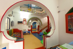 HPS KIDS Galley Image 3