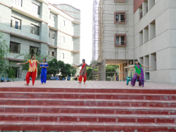 ICSE Schools in Noida, Jesus And Mary Convent School,  HS-12, Delta III, 'O' Block, Greater Noida, O Block,Delta III, Noida