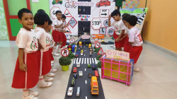 JINGLE BELL PLAY SCHOOL Galley Image 2