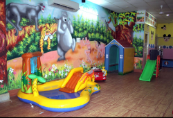 KIDDS GROW PLAY SCHOOL Galley Image 4
