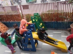 KIDS LILLIPUT Galley Image 3